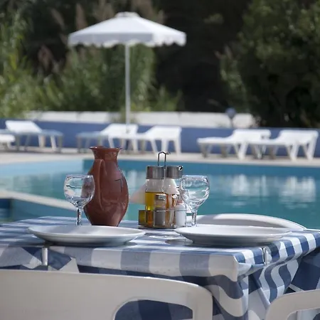 Hercules Hotell 2*